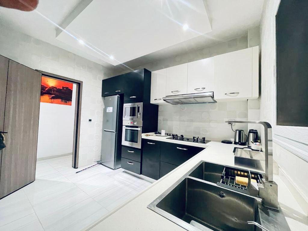 Beau Sejour Vip Apartment Дакар Екстериор снимка